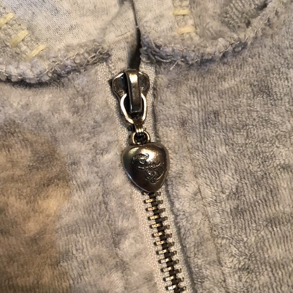 🩶Twisted Heart terry cloth heart embellished back classic zip up hoodie - Picture 9 of 13